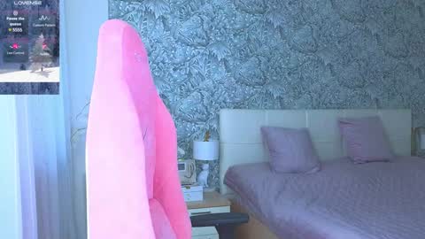 Snapshot of emilydancee chatting on 28, 1, 2025 emilydancee online show from 28, 1, 2025