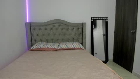 Snapshot of emilydauz chatting on 7, 1, 2025 Camila online show from 7, 1, 2025