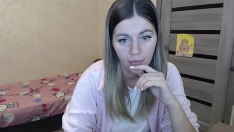 Snapshot of emilyfork chatting on 23, 11, 2025 emilyfork online show from 23, 11, 2025