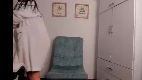 Emily Jang online show from 23, 11, 2025