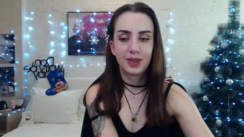 Emyli online show from 18, 12, 2024