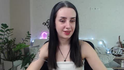 Emyli online show from 24, 2, 2025