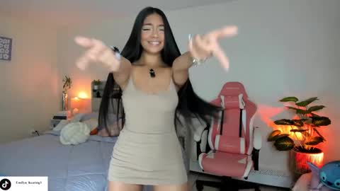 Snapshot of emilyn_keatting chatting on 14, 9, 2025 Em online show from 14, 9, 2025