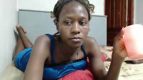 Emilly online show from 28, 10, 2025