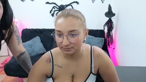emily  friends online show from 29, 10, 2025