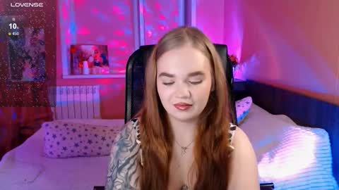 Snapshot of emilyrisse chatting on 25, 11, 2025 Emily Emi online show from 25, 11, 2025