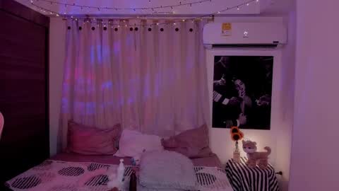 EMILY online show from 24, 1, 2025