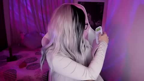 EMILY online show from 3, 2, 2025