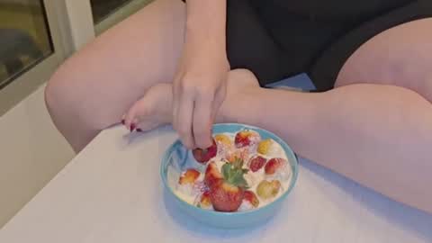 Summer 3 online show from 30, 11, 2025