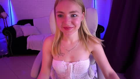  MY NAME IS Emily WELCOME EVERYONE I WILL BE HAPPY TO GIVE YOU WHAT YOU HAVE DREAMED OF FOR SO LONG online show from 16, 12, 2024