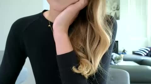 emilly online show from 17, 10, 2025