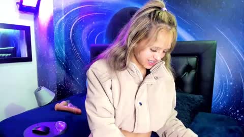 emilyy_sexy01 online show from 1, 3, 2025