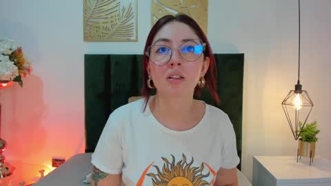 Emilyy Watson online show from 29, 12, 2024