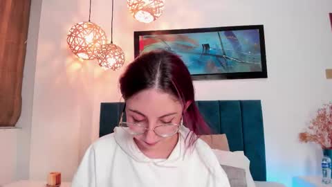 Emilyy Watson online show from 11, 9, 2025