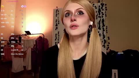 emimiy online show from 18, 10, 2025