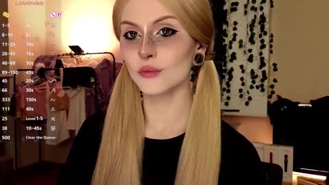 emimiy online show from 19, 10, 2025