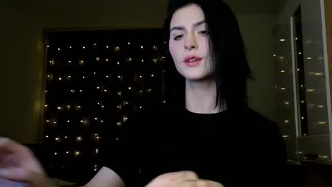 emimiy online show from 4, 2, 2026