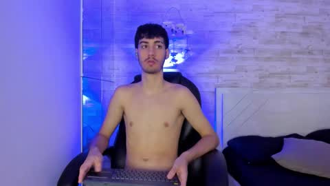 emir_ozan online show from 18, 12, 2025