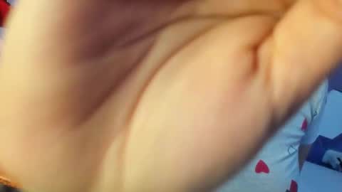emira199 online show from 6, 1, 2025