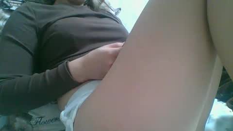 emma_991 online show from 22, 10, 2025