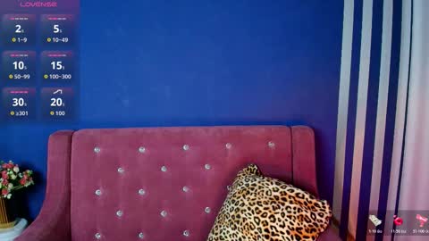 Snapshot of emma__rosss chatting on 5, 12, 2025 emma__rosss online show from 5, 12, 2025