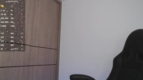 Snapshot of emma_aaa chatting on 12, 12, 2024 Rocio online show from 12, 12, 2024