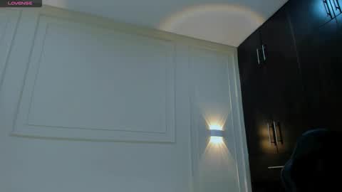 emma_and_aysha online show from 12, 2, 2026