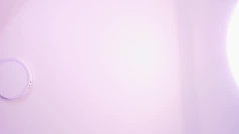 Emma Bloom online show from 5, 2, 2025