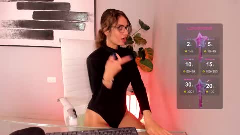 Emma Bloom online show from 7, 3, 2025