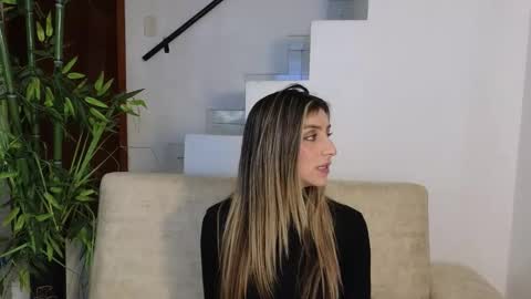 Emma Blue  modelo independiente online show from 13, 9, 2025