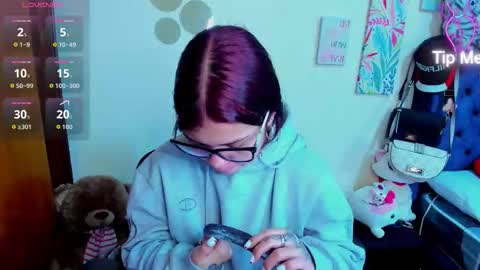 Snapshot of emma_boo_ chatting on 16, 12, 2025 emma_boo_ online show from 16, 12, 2025