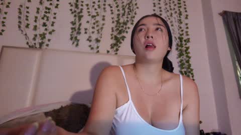 emma_johnson_ online show from 21, 11, 2025