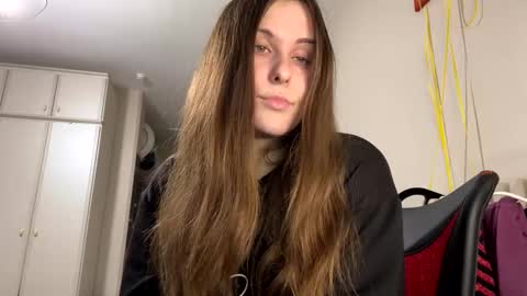 emma_just online show from 6, 1, 2025