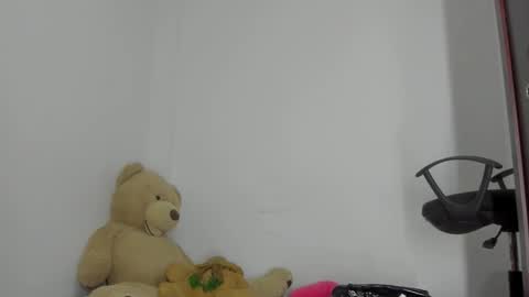 whises lits        online show from 17, 10, 2025