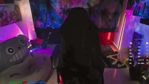 Snapshot of emma_luna059 chatting on 11, 2, 2025 LUNA online show from 11, 2, 2025