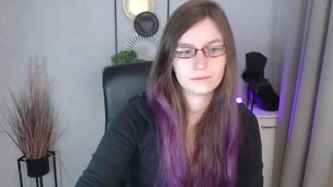 emma online show from 19, 11, 2025