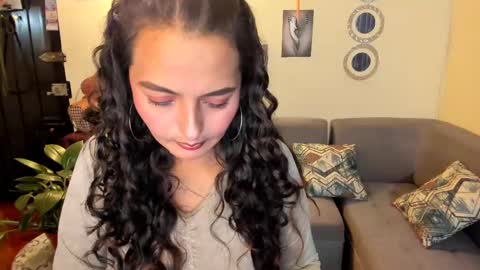 Snapshot of emma_luxy chatting on 21, 2, 2025 emma luxy online show from 21, 2, 2025