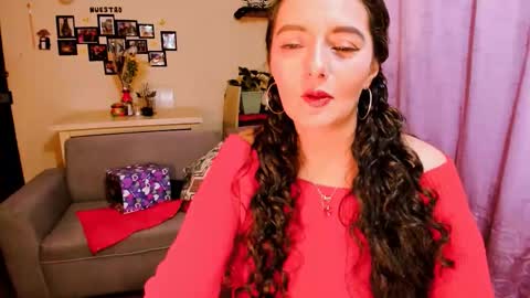 Snapshot of emma_luxy chatting on 14, 3, 2026 emma luxy online show from 14, 3, 2026