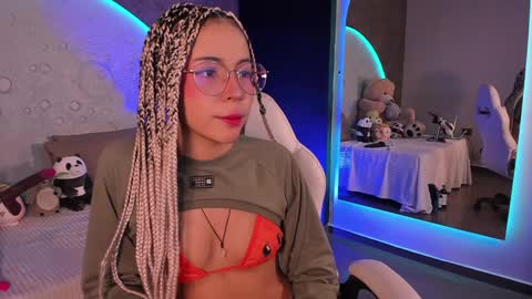     online show from 5, 12, 2024