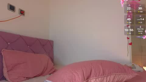 EMMA REVEES  online show from 17, 2, 2026