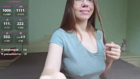 Emma-milky-tits online show from 28, 11, 2025