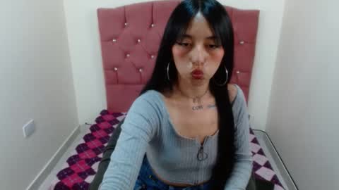emma_thompson6 online show from 19, 9, 2025