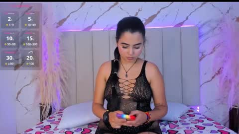 emma_whitee_ online show from 2, 10, 2025