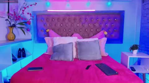 neko  online show from 9, 10, 2025