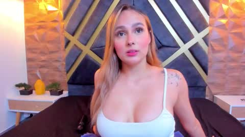 Snapshot of emmaa_white_ chatting on 9, 10, 2025 EMMA online show from 9, 10, 2025