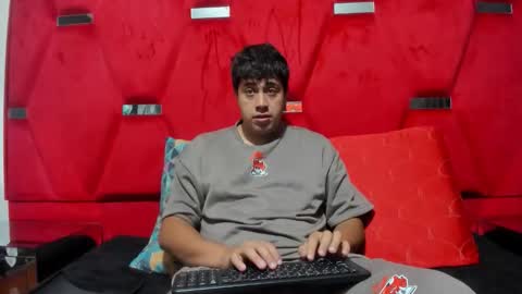 EmmaAndDemon online show from 4, 2, 2026