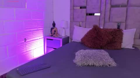 emma becket online show from 5, 12, 2025