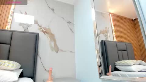    online show from 31, 10, 2025