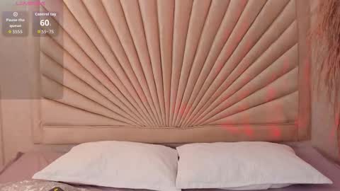 Snapshot of emmaduff_ chatting on 25, 11, 2025 online show from 25, 11, 2025