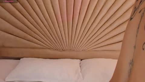 Snapshot of emmaduff_ chatting on 2, 12, 2025 online show from 2, 12, 2025